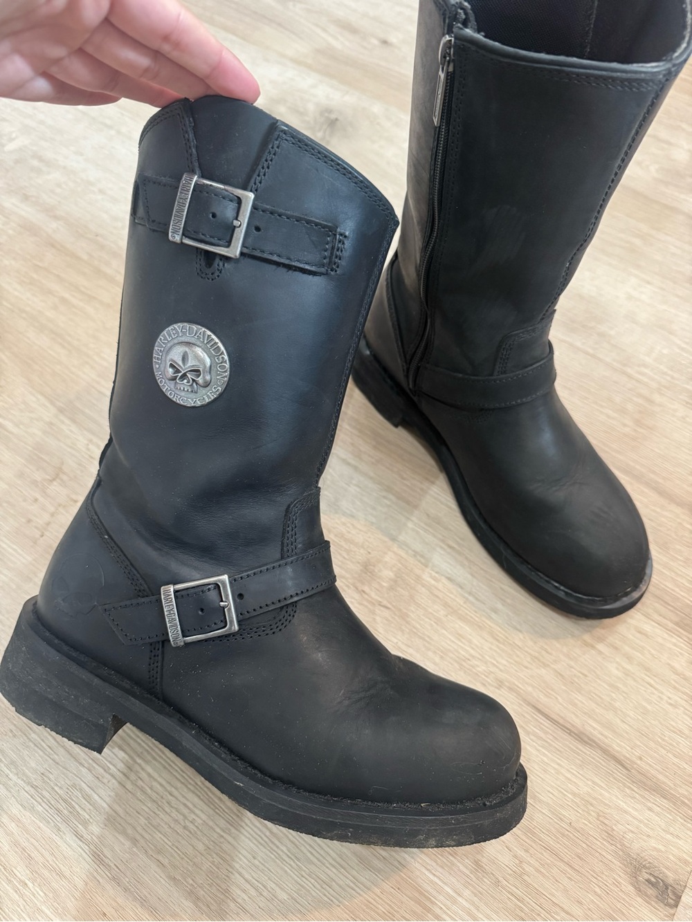 Harley-Davidson Black Leather Mid-Calf Motorcycle Boots with Metal Emblem